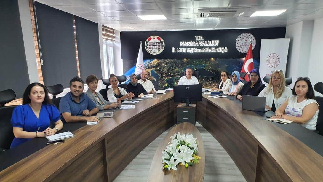 AR-GE BİRİMİ TARAFINDAN 2025-2026 EĞİTİM ÖĞRETİM YILININ İLK TOPLANTISI YAPILDI